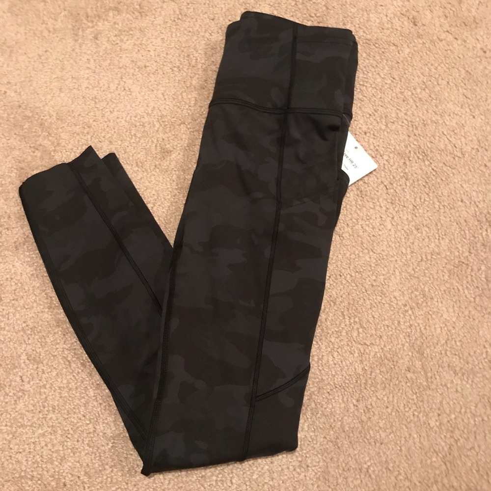🆕 Lululemon Fast & Free Tight 25” Camo Nulux - Picture 3 of 7